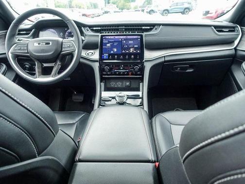 2024 Jeep Grand Cherokee Limited X