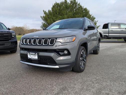 Sting-Gray Clearcoat 2023 Jeep Compass Limited