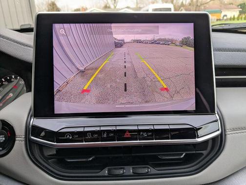 Sting-Gray Clearcoat 2023 Jeep Compass Limited