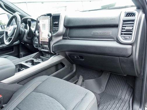 2025 RAM 2500 Big Horn Crew Cab 4x4 6'4' Box