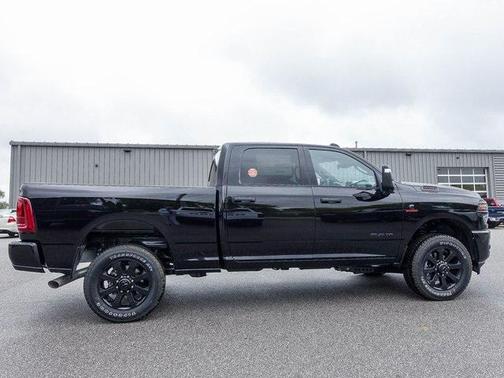 2025 RAM 2500 Big Horn Crew Cab 4x4 6'4' Box