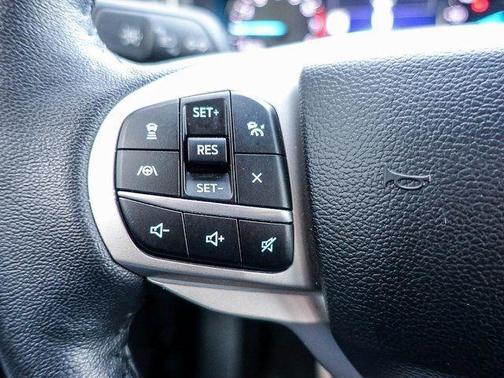 CARBONIZED GRAY METALLIC 2023 Ford Explorer XLT