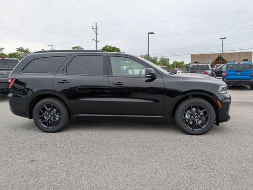DB Black Clearcoat 2026 Dodge Durango GT Plus
