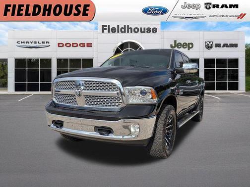 Brilliant Black Crystal Pearlcoat 2016 RAM 1500 Laramie