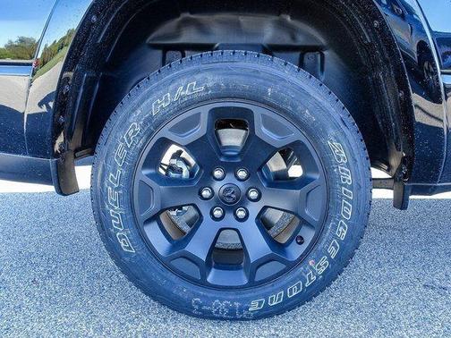 Diamond Black Crystal Pearlcoat 2026 RAM 1500 Big Horn/Lone Star