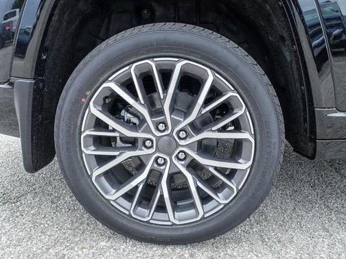 2025 Jeep Grand Cherokee L Summit Reserve