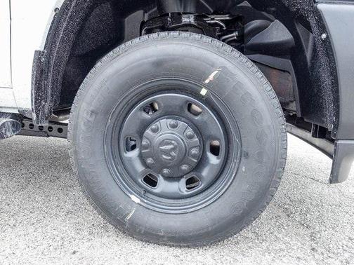 2025 RAM 2500 Tradesman Crew Cab 4x4 6'4' Box