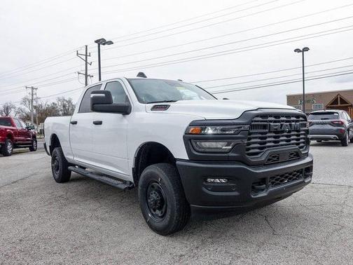 2025 RAM 2500 Tradesman Crew Cab 4x4 6'4' Box