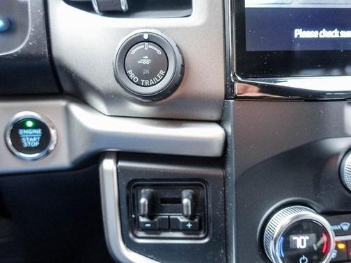 2022 Ford Expedition Max XLT