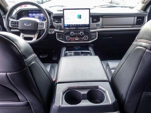 2022 Ford Expedition Max XLT