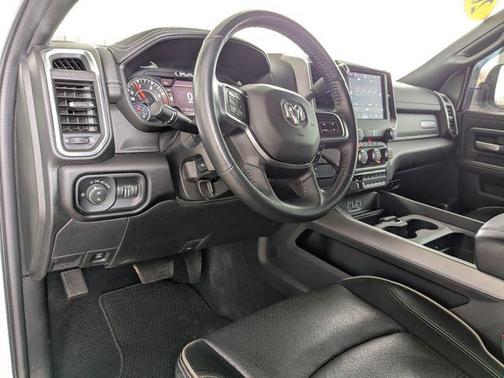 2022 RAM 2500 Laramie Crew Cab 4x4 6'4' Box