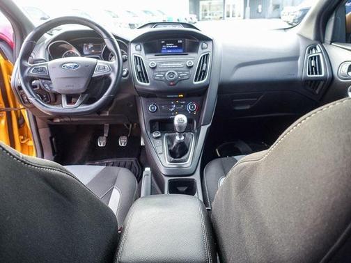 2016 Ford Focus ST 