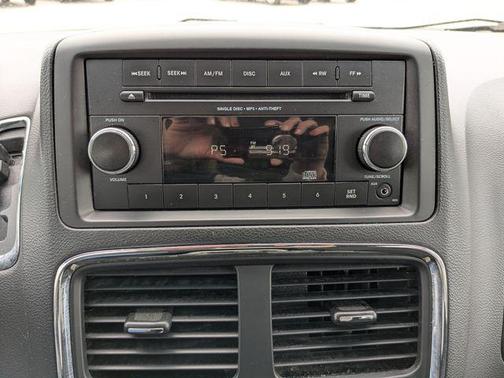 Billet Silver Metallic Clearcoat 2016 Dodge Grand Caravan AVP/SE
