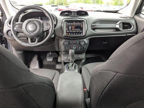 Graphite Gray 2022 Jeep Renegade Latitude