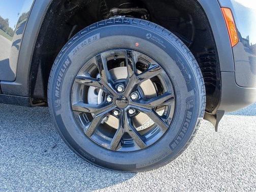 2025 Jeep Grand Cherokee Altitude