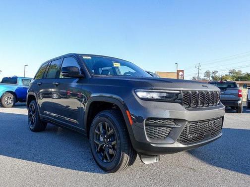 2025 Jeep Grand Cherokee Altitude