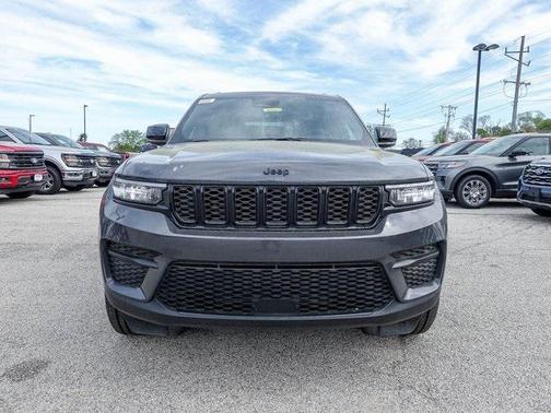 2025 Jeep Grand Cherokee Altitude
