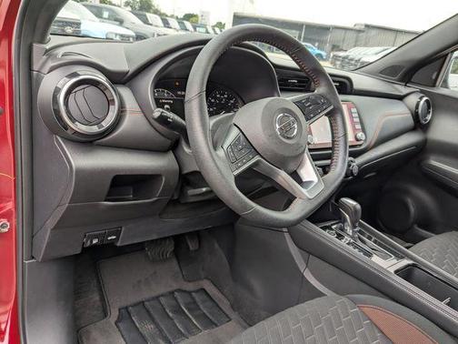 Scarlet Ember Tintcoat 2021 Nissan Kicks SR