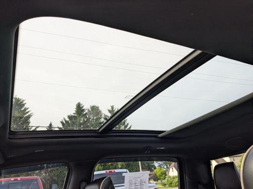 Bright White Clearcoat 2023 RAM 1500 Laramie