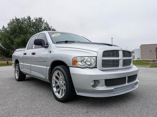 2005 Dodge Ram 1500 SRT-10 Quad Cab