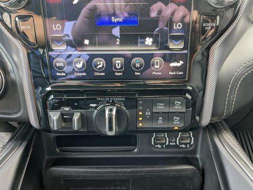 Granite Crystal Metallic Clearcoat 2021 RAM 1500 Limited