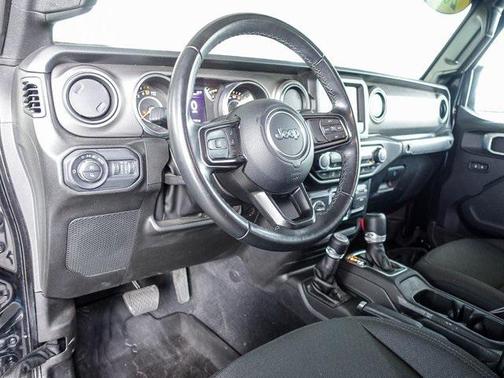 2022 Jeep Gladiator Willys 4x4