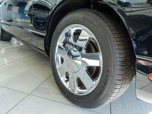 2002 Ford Thunderbird Base