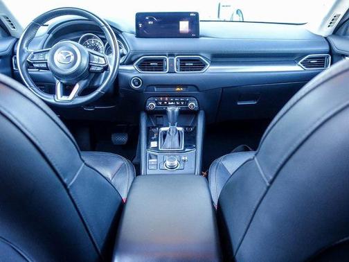 2023 Mazda CX-5 2.5 S Preferred Package