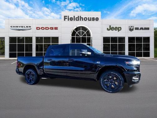Diamond Black Crystal Pearlcoat 2026 RAM 1500 Big Horn/Lone Star