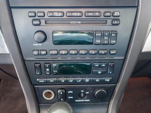 2002 Ford Thunderbird Base