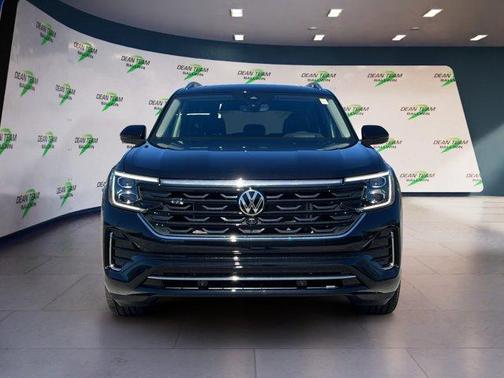 Deep Black Pearl Effect 2026 Volkswagen Atlas 2.0T SEL Premium R-Line