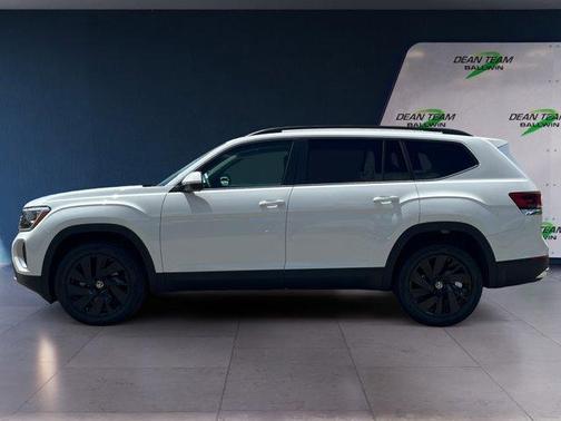 2025 Volkswagen Atlas 2.0T SE