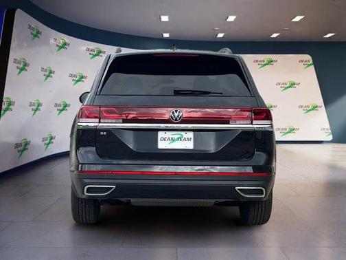 2025 Volkswagen Atlas 2.0T SE