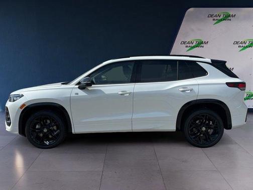 2025 Volkswagen Tiguan 2.0T SE R-Line Black