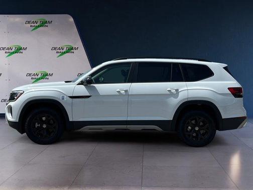 2025 Volkswagen Atlas 2.0T Peak Edition