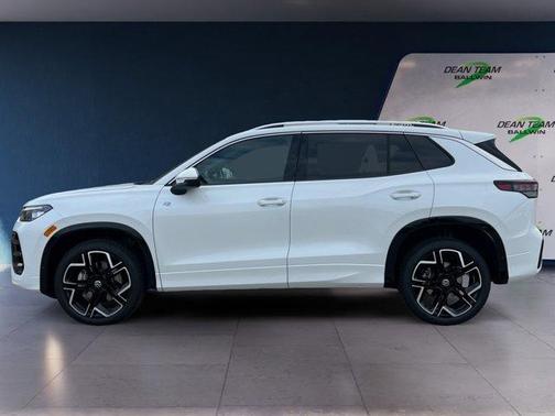 2026 Volkswagen Tiguan 2.0T SEL