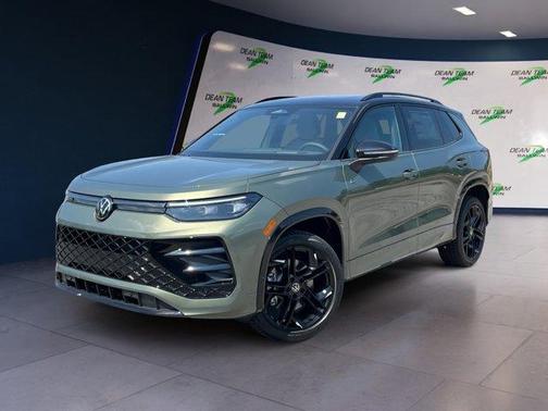 2025 Volkswagen Tiguan 2.0T SE R-Line Black