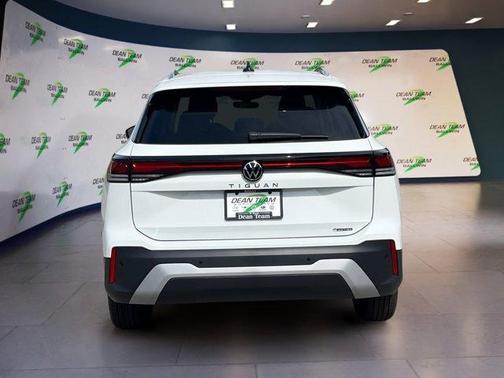 2025 Volkswagen Tiguan 2.0T S