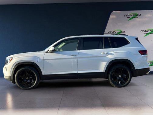 2025 Volkswagen Atlas 2.0T SE