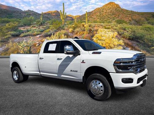 Bright White Clearcoat 2026 RAM 3500 Laramie Crew Cab 4x4 8' Box