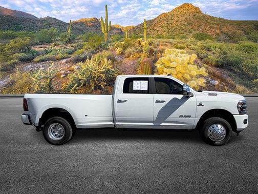Bright White Clearcoat 2026 RAM 3500 Laramie Crew Cab 4x4 8' Box