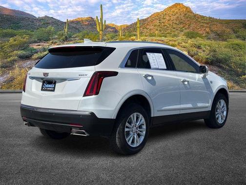 2022 Cadillac XT5 Luxury