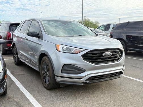 2022 Ford Edge SE