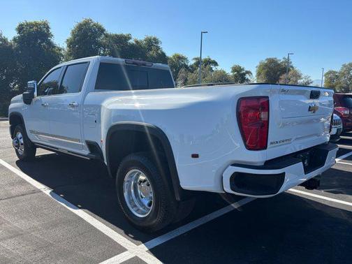 2024 Chevrolet Silverado 3500 High Country