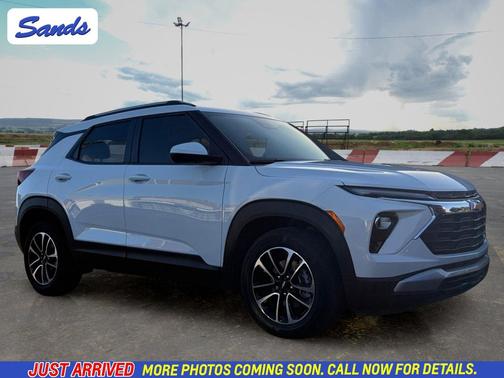 Summit White 2025 Chevrolet Trailblazer LT
