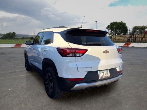 Summit White 2025 Chevrolet Trailblazer LT