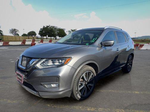 Gun Metallic 2017 Nissan Rogue SL