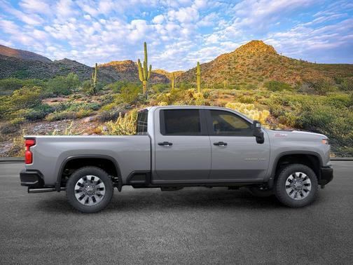 Sterling Gray Metallic 2026 Chevrolet Silverado 2500 Custom
