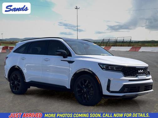 Glacial White Pearl 2023 Kia Sorento SX