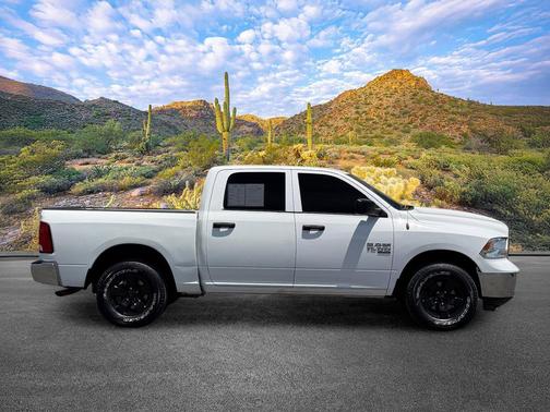 Bright White Clearcoat 2022 RAM 1500 Classic SLT